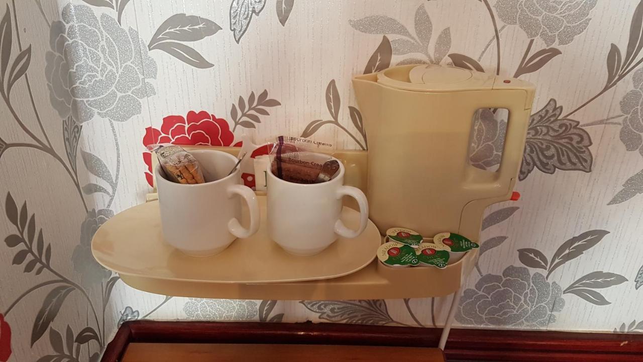 Valdene Hotel Blackpool Bagian luar foto