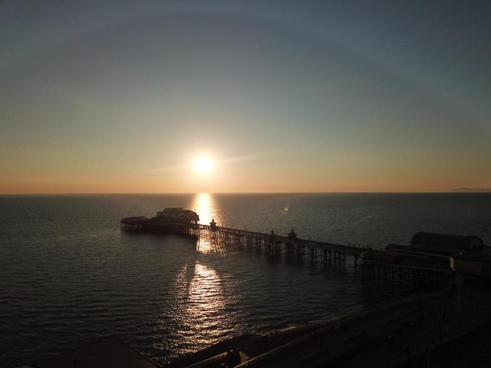 Valdene Hotel Blackpool Bagian luar foto